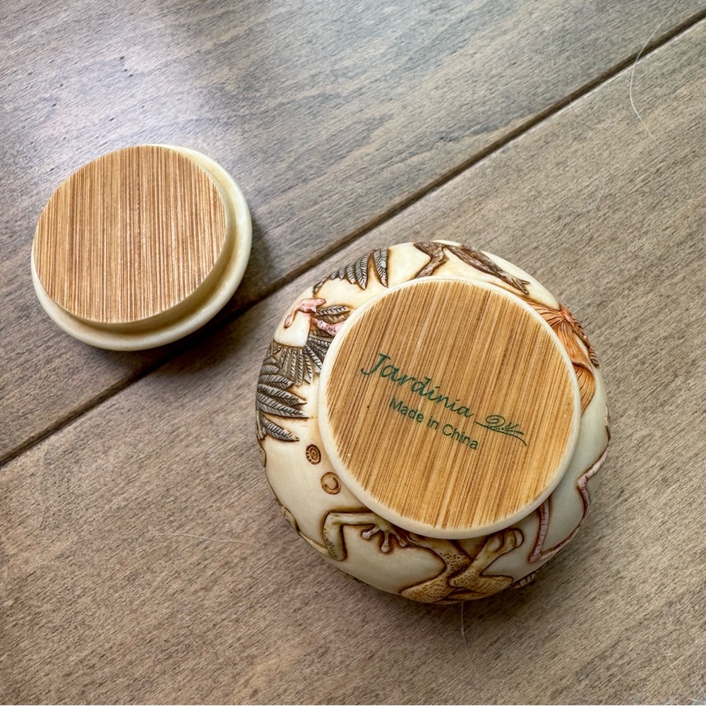 Carved Animal Sphere trinket container - Pink, green, Brown - Picture 5 of 6